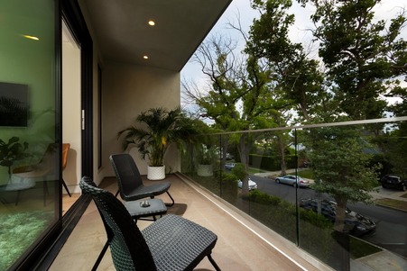 Enlarge photo 35