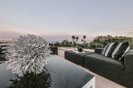 Enlarge photo 113