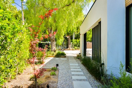 Enlarge photo 38