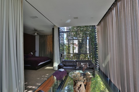 Enlarge photo 35