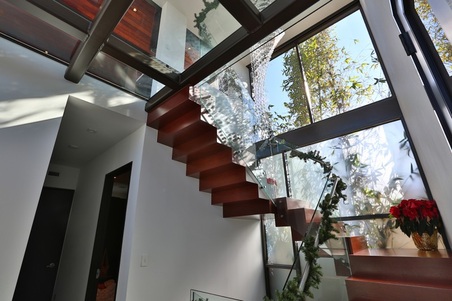 Enlarge photo 70