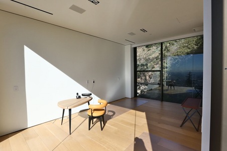 Enlarge photo 42