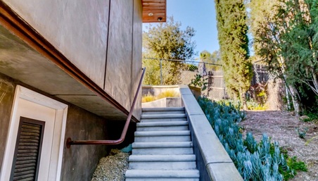 Enlarge photo 32