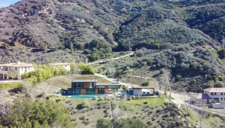 Enlarge photo 25
