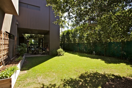 Enlarge photo 99