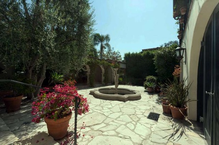 Enlarge photo 86
