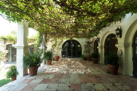 Enlarge photo 93
