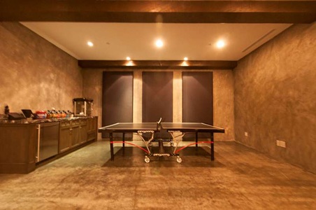 Enlarge photo 105