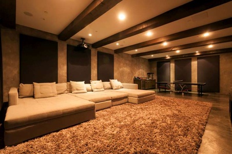 Enlarge photo 108