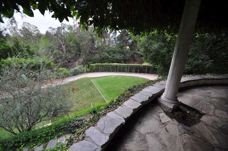 Enlarge photo 92