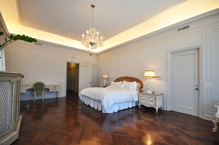 Enlarge photo 48