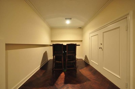Enlarge photo 91