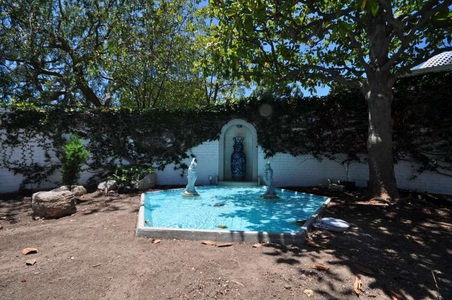 Enlarge photo 95