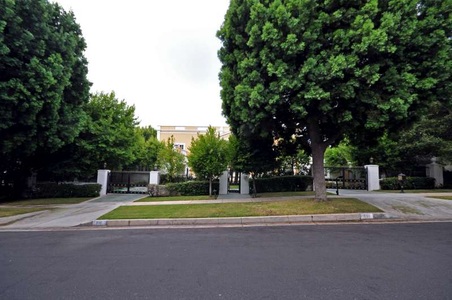 Enlarge photo 2