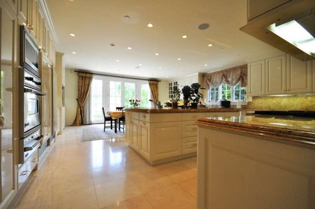 Enlarge photo 29