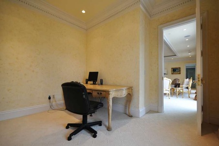 Enlarge photo 36