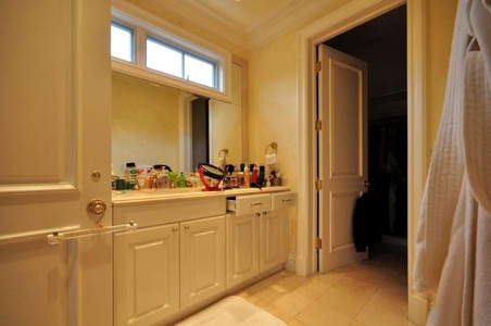 Enlarge photo 78