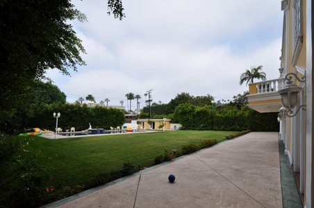 Enlarge photo 83