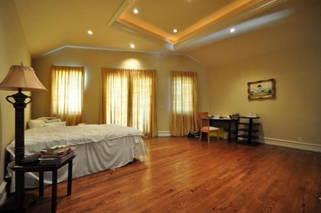 Enlarge photo 51