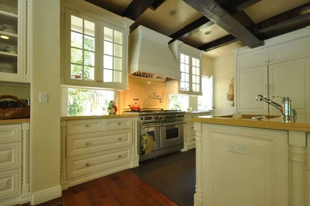 Enlarge photo 24