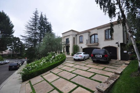 Enlarge photo 3