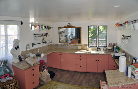Enlarge photo 108