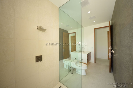 Enlarge photo 35