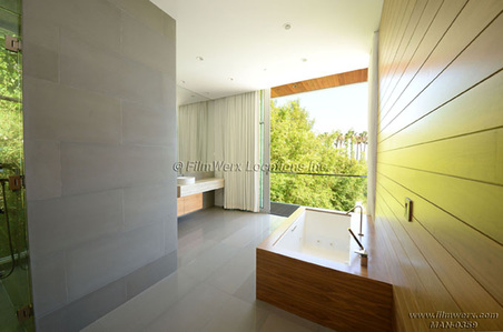 Enlarge photo 54