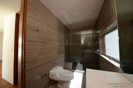 Enlarge photo 64