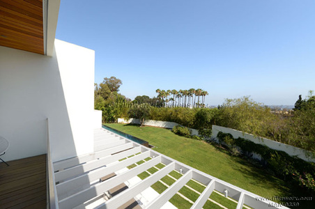Enlarge photo 70