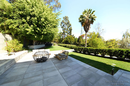 Enlarge photo 88