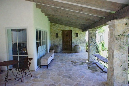 Enlarge photo 22
