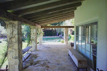 Enlarge photo 24