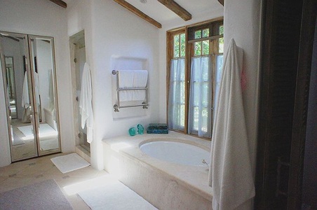 Enlarge photo 84
