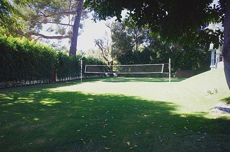 Enlarge photo 80