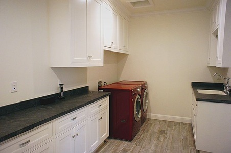 Enlarge photo 35