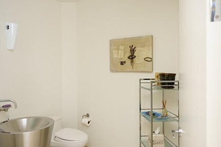 Enlarge photo 18