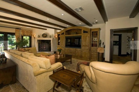Enlarge photo 33