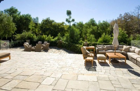 Enlarge photo 47