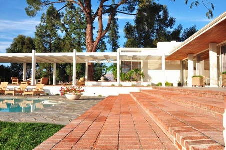 Enlarge photo 82
