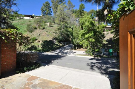 Enlarge photo 8
