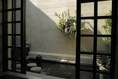 Enlarge photo 48