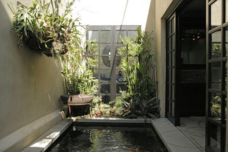 Enlarge photo 51