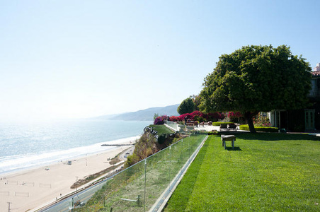 Enlarge photo 41