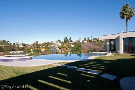 Enlarge photo 47