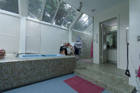 Enlarge photo 75