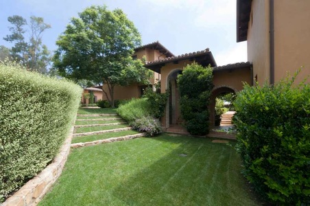 Enlarge photo 96