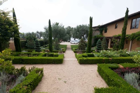 Enlarge photo 103