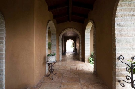 Enlarge photo 105