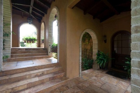 Enlarge photo 107